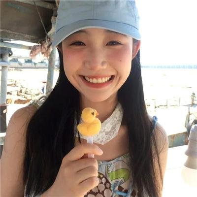 长颈鹿女孩封面