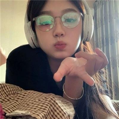 你的眼睛在追问封面